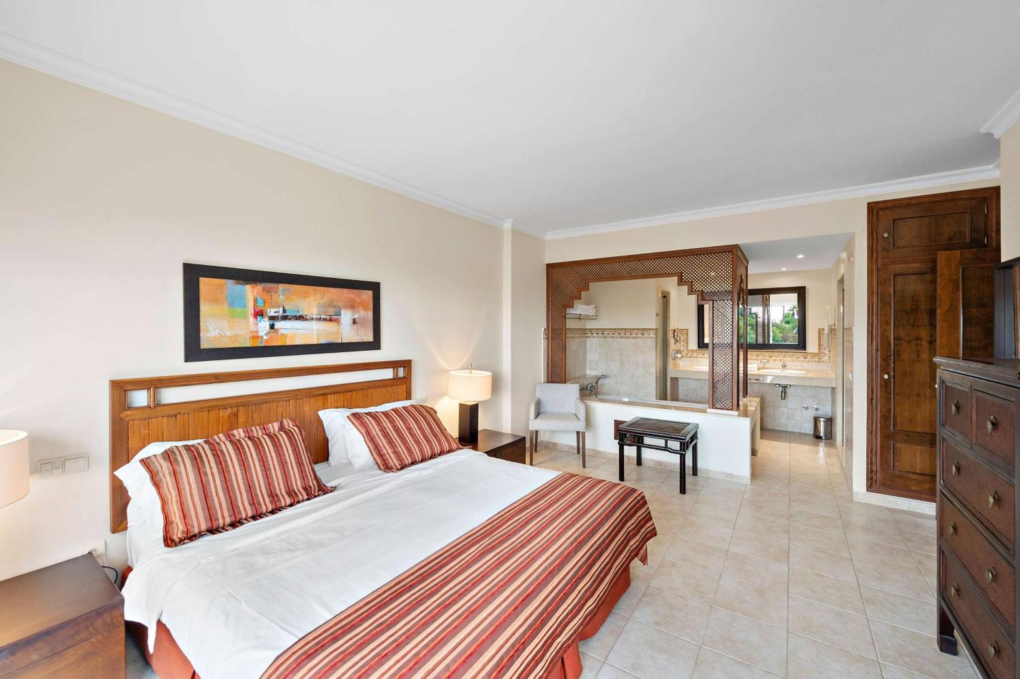אפרטהוטל El Faro Wyndham Grand Costa Del Sol מראה חיצוני תמונה
