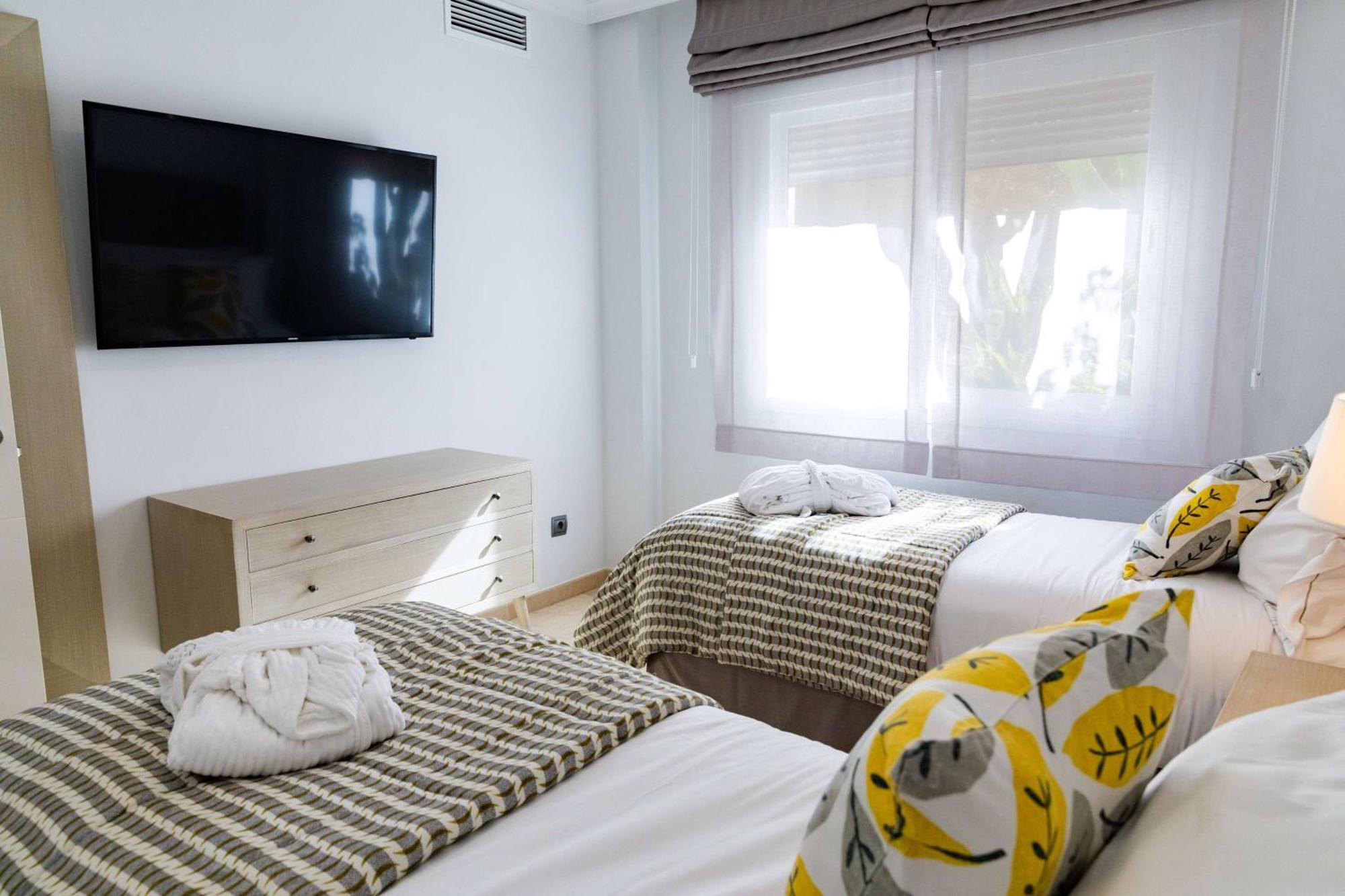 אפרטהוטל El Faro Wyndham Grand Costa Del Sol מראה חיצוני תמונה